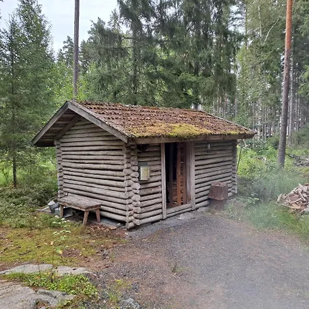 Levomaeki Farm Bauernhof Ypaja